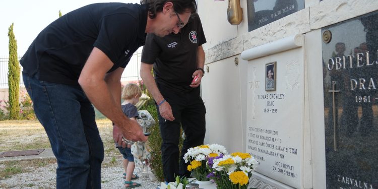 (VIDEO/FOTO) IRSKO SRCE ZA HRVATSKU Trideset godina vječne zahvalnosti Thomasu Crowleyu simbolu žrtve i hrabrosti