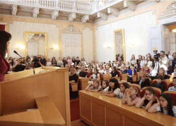 ŽUPANICA TRAMIŠAK URUČILA PRIZNANJA NAJBOLJIMA Učenici Osječko-baranjske županije ostvarili izvanredne rezultate u izvannastavnim aktivnostima