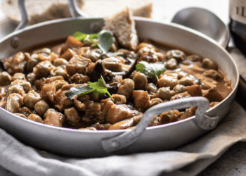 Prvenstvo svita u jelima od sipe i boba: Tko ima najbolju teću u Kaštelima?