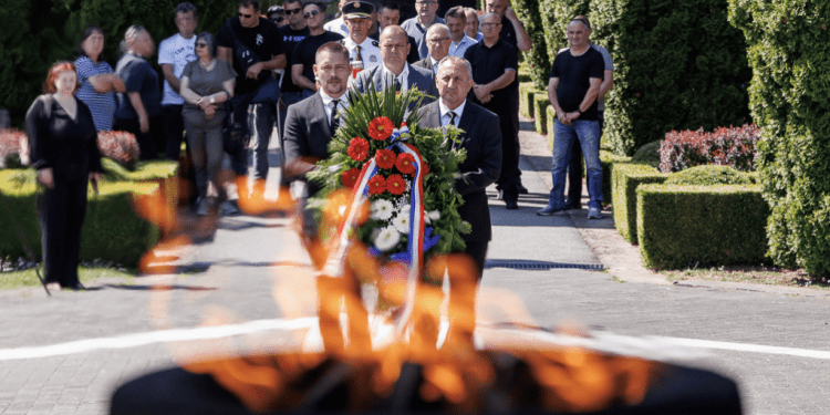 VJEČNA ZAHVALNOST HEROJIMA 34 godine ponosa i žrtve 4. bojne 3. gardijske brigade “Kune”