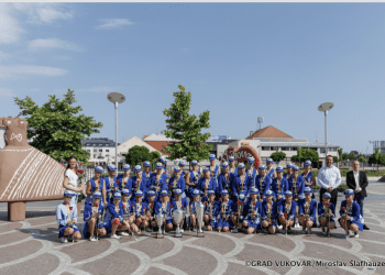 Povijesni uspjeh vukovarskih mažoretkinja: Medalje u sve tri kategorije i svečani prijem u Gradskoj vijećnici