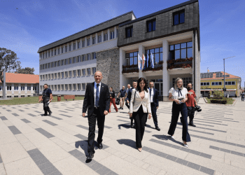 U punom jeku izgradnja Centra za starije osobe u Našicama – potpisan ugovor o sufinanciranju vrijedan 625.000 eura