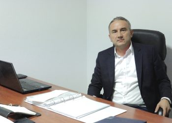 Ispravak netočnih informacija na zahtjev načelnika Općine Lećevica Ante Barana na članak “OPET PROBLEMI U LEĆEVICI: Sumnje u milijunske malverzacije, netransparentnost i političke igre”