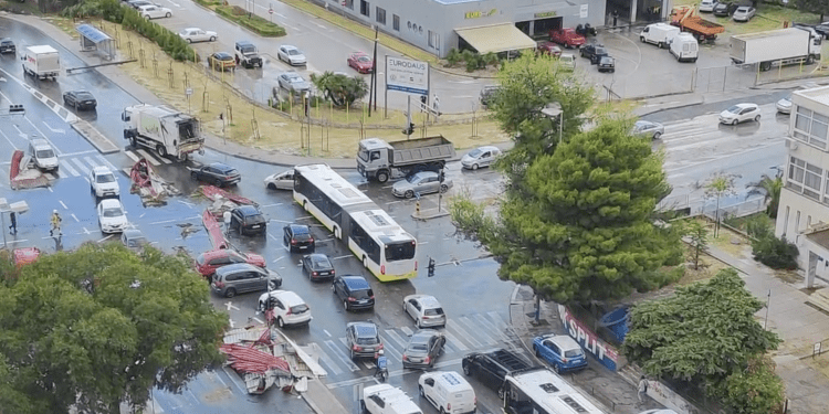 (FOTO/VIDEO)Nevrijeme u Splitu: Grad pod opsadom oluje