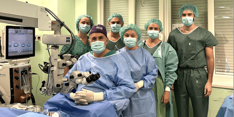 Prva implantacija AI intraokularne leće u Hrvatskoj: Revolucija u oftalmologiji