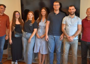 Konstituiran novi Savjet mladih Grada Kaštela: Katarina Šustić izabrana za predsjednicu