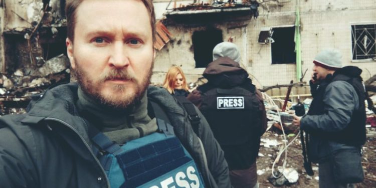 Vrijeme heroja s “perom” i kamerom: Zaboravljena uloga medija u Domovinskom ratu