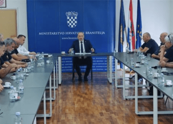 Medved s braniteljima: Dijalog i zajedništvo protiv podjela u društvu