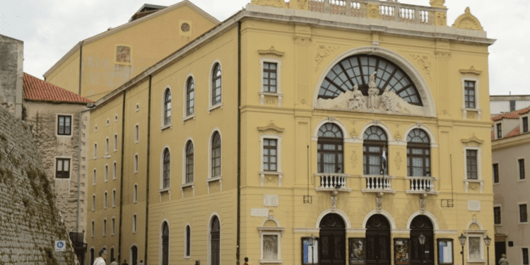 Hrvatska glazbeno-scenska legenda stiže u Split: “Krunidba kralja Tomislava” u Hrvatskom narodom kazalištu