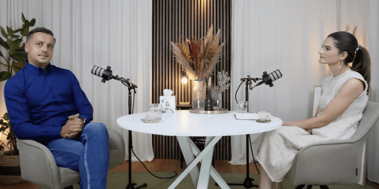 Djeca iz srca: Saborski zastupnik Ante Kujundžić u podcastu otvoreno o posvajanju troje djece