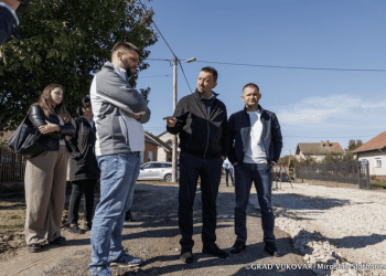 Vukovar ulaže u sigurniju prometnu budućnost: Pavliček obišao radove rekonstrukcije Lipovačkog puta