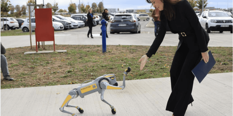 Tehnicoolum u Osijeku okupio stotine mladih: “STEM zanimanja su budućnost gospodarstva”