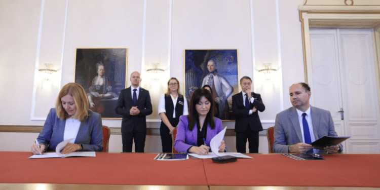 Osječko-baranjska županija nastavlja ulagati u znanje i poduzetništvo: Potpisana dva važna ugovora s HUP-om i Ekonomskim fakultetom