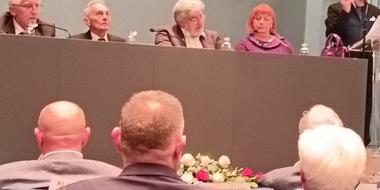 Nova knjiga generala Ivana Tolja izazvala ogroman interes: Dvorana Vijenac prepuna, poznate osobe među publikom