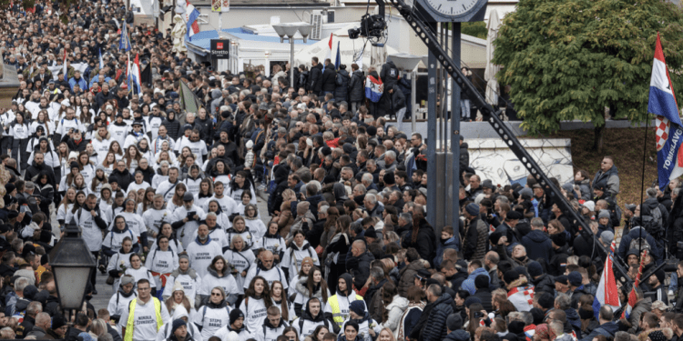 (FOTO)Nikad narod zaboravit neće Vukovar