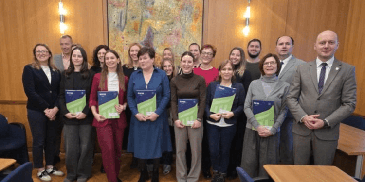 Treća generacija poduzetnika završila HUP-ovu edukaciju o pripremi EU projekata u Osijeku