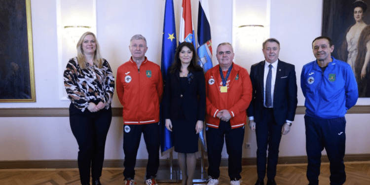 Iznimni sportski uspjesi iz Valpova: županica Tramišak osobno čestitala svjetskom prvaku Gazdiću i njegovom timu