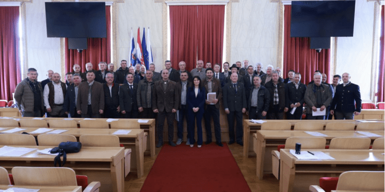 Produženi ugovori o zakupu lovišta: Osječko-baranjska županija učvrstila partnerstvo s lovačkim društvima do 2036. godine