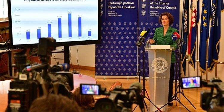 Hrvatska uvodi stroga pravila za smještaj stranih radnika: Poslodavci moraju jamčiti 14 kvadrata po osobi, a najamnina ne smije prijeći trećinu plaće