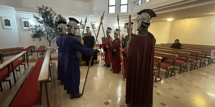Noć bdijenja, vjere i tradicije: Žudije čuvale Isusov grob u Kaštel Starom