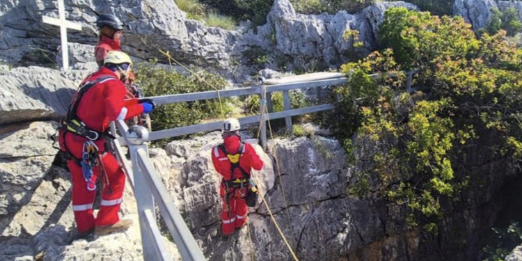 Jama Golubinka otkrila grobnicu: Pronađeni ostaci 18 žrtava, bačeni živi sa 16 metara