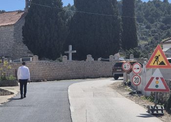 Kreće obnova ceste Marina–Vinišće: ŽUC Split najavio radove prije turističke sezone