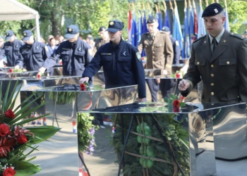 Božinović i Milina odali počast herojima “Bljeska”: “Njihova žrtva neizbrisivo je utkana u temelje slobodne Hrvatske”