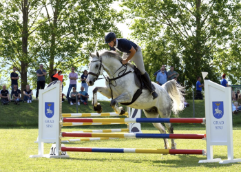 Preponsko jahanje u Cetinskom kraju: sport srca, tradicije i nevjerojatne predanosti