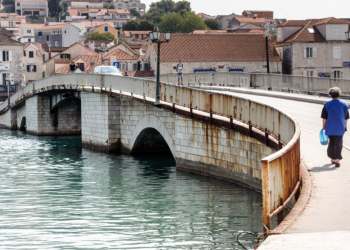 Zatvara se stari most Trogir–Čiovo: Važna prometna obavijest za petak, 29. svibnja