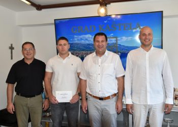 Kaštelanin pokorio europsku elitu: Ivan Rozga osvojio srebro u Sarajevu, grad mu priredio svečani prijem