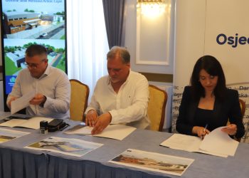 Škola u Čepinu dobiva dogradnju vrijednu 4.4 milijuna eura: Potpisan posljednji od 19 ugovora