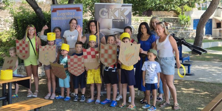 Kaštela: Održane prve radionice u sklopu Festivala pripovijedanja “Priča uz ognjište”