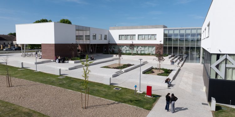 I. gimnazija Osijek među deset gimnazija u RH koje su osmaši najviše željeli upisati