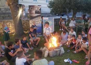 Odgađa se festival “Priče uz ognjište”: Novi datum 15. srpnja u Kaštel Sućurcu