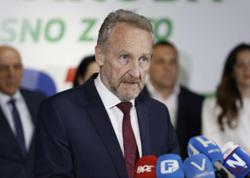 Skandalozne poruke: Izetbegovićev poziv da Hrvati i Srbi idu iz BiH zaslužuje novo slanje u oporbu