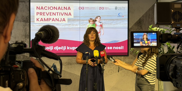 Kaznena djela iskorištavanja djece za pornografiju porasla 300% – stručnjaci apeliraju na roditelje: ‘obucite djeci kupaći kostim’