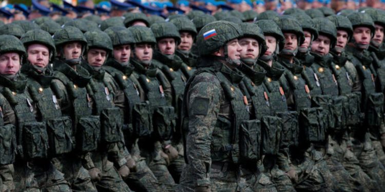 Šef CIA-e: Očekivani životni vijek ruskog vojnika na crti u Ukrajini iznosi pola sata