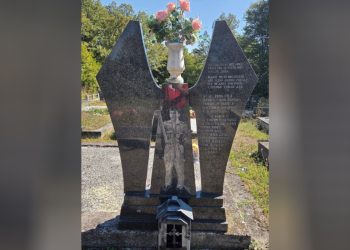 Branitelj Damir Markuš prijavio spomenik na groblju Blatuša: “Veliča agresiju na Hrvatsku”