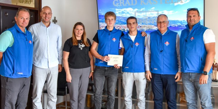 Veslači HVK Marina Kaštela osvojili dva naslova prvaka Hrvatske, organiziran prijem u Gradu